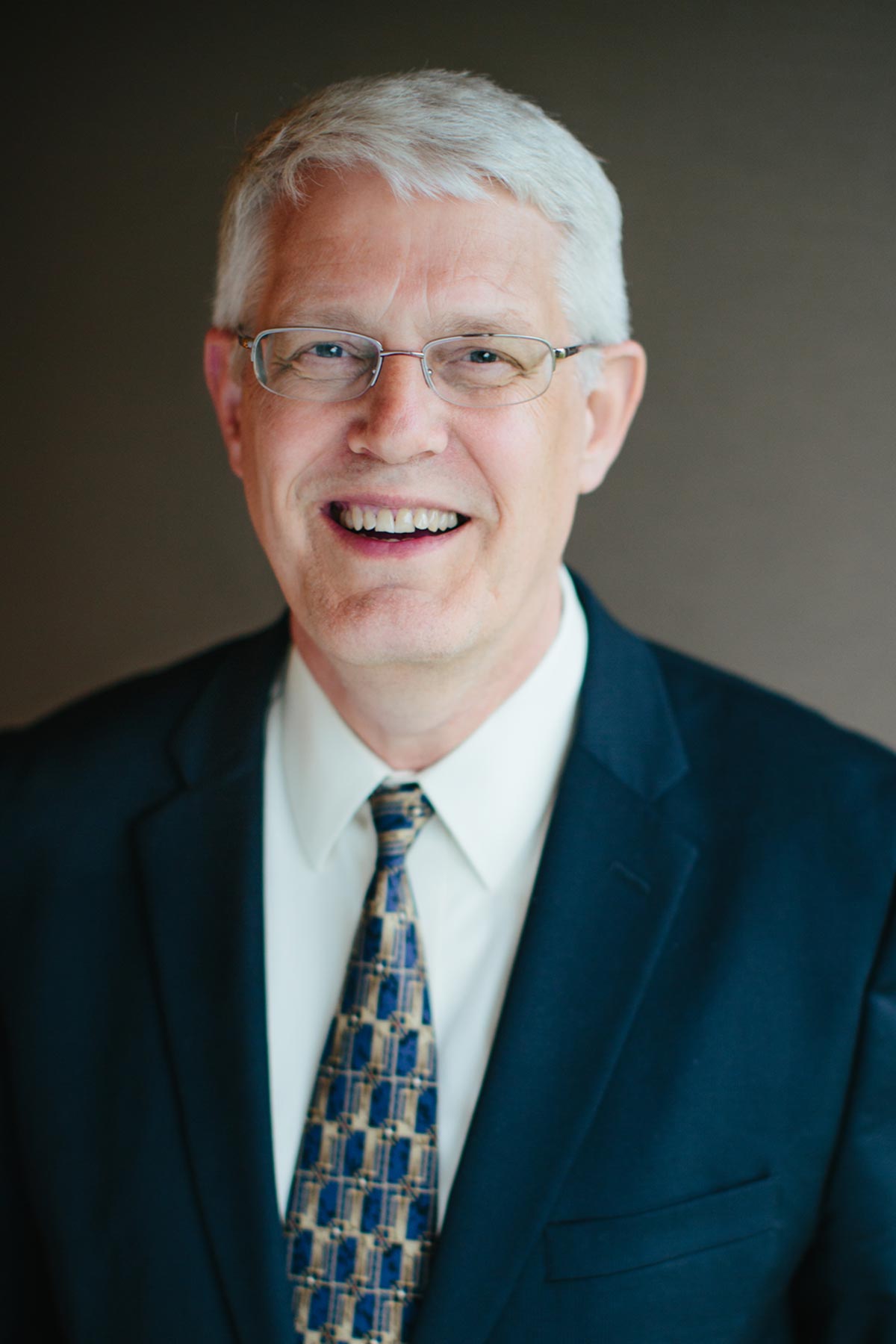 joel wiggins online of crown college